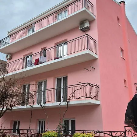 Antonio Apartment *