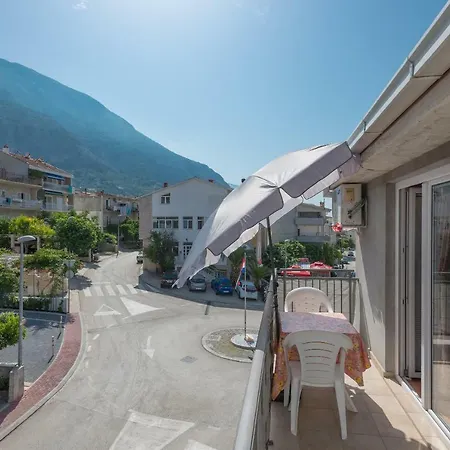 Antonio * Makarska