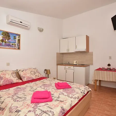 Antonio * マカルスカ