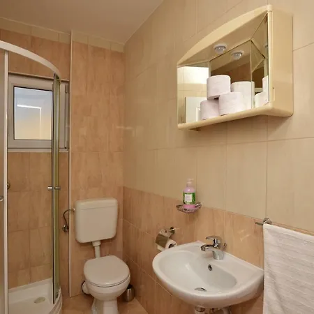 Apartment Antonio Makarska