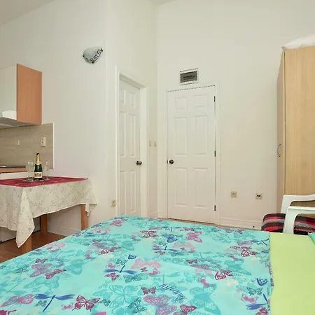 Antonio Apartment Makarska